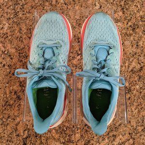 Hoka Clifton 8